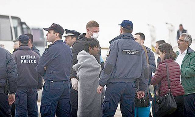 Pakistanis among migrants held in Slovenia
