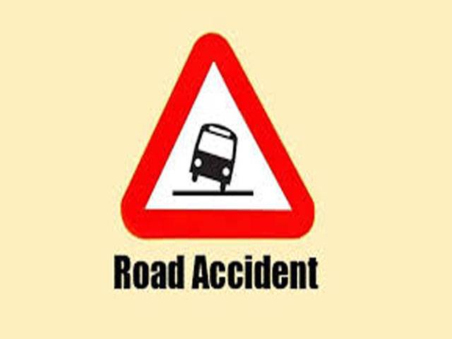 5 hurt in road accidents