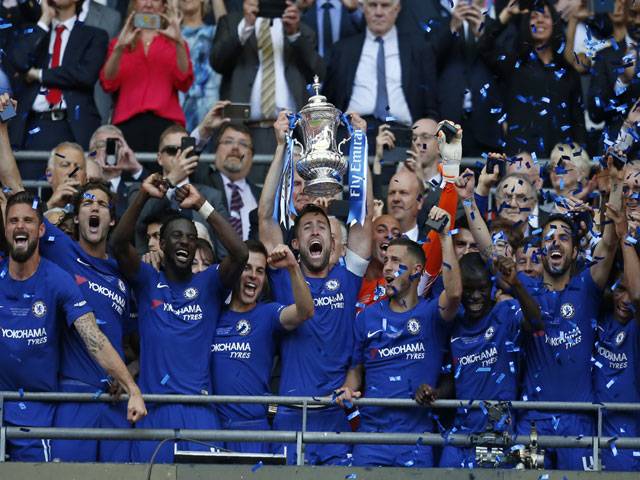 Hazard the hero as Chelsea hold firm to win FA Cup