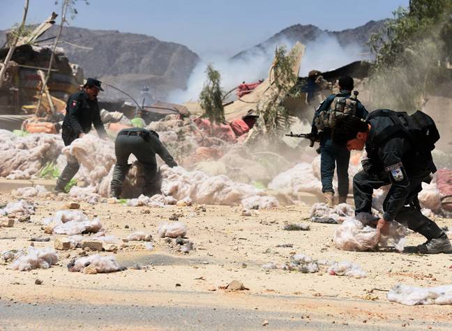 32 killed in Afghan blast, clashes