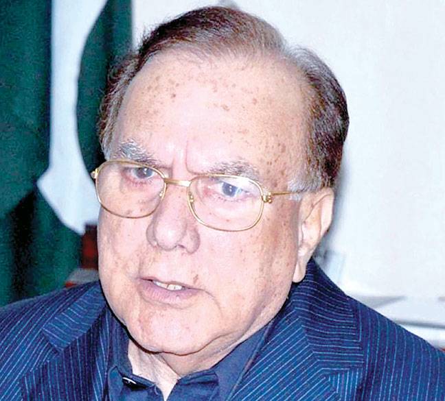 Wattoo jumps on PTI bandwagon along with son, daughter