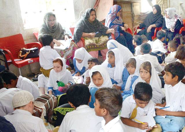 Children get school back in Ghulshan-e-Iqbal