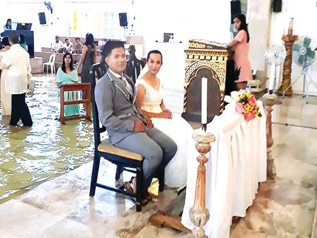 Philippine bride defies storm