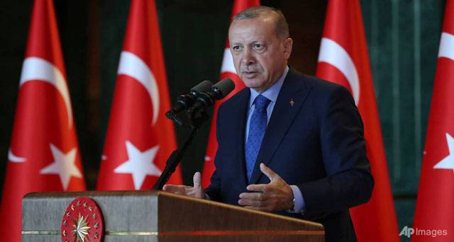 Erdogan accuses US of stabbing Turkey 'in the back'