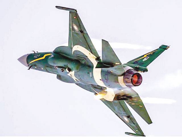 JF-17 Thunder steals Poland air show