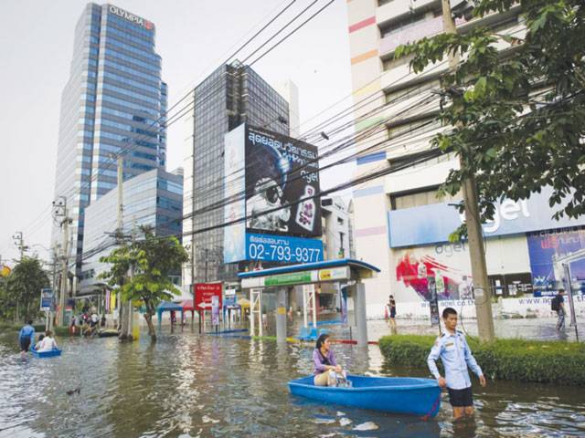 With rising sea levels, Bangkok struggles to stay afloat