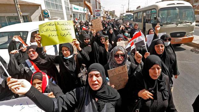 Protesters set Iranian consulate ablaze in Iraq's Basra