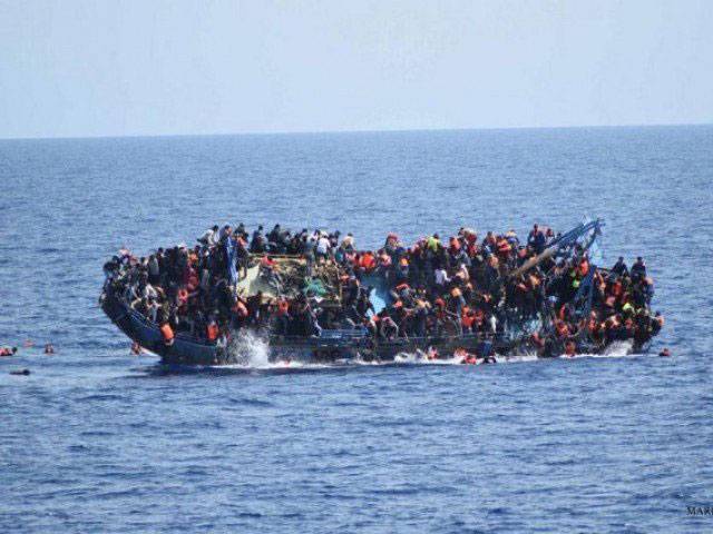 Over hundred dead after two migrant boats sank off Libya 
