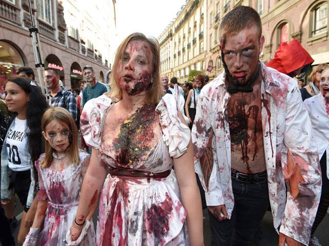 Zombie Walk1