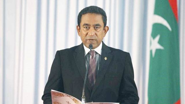 Maldives president took gifts from developers
