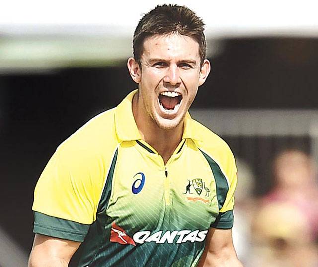 Marsh ton gives Australia big lead in warm-up game