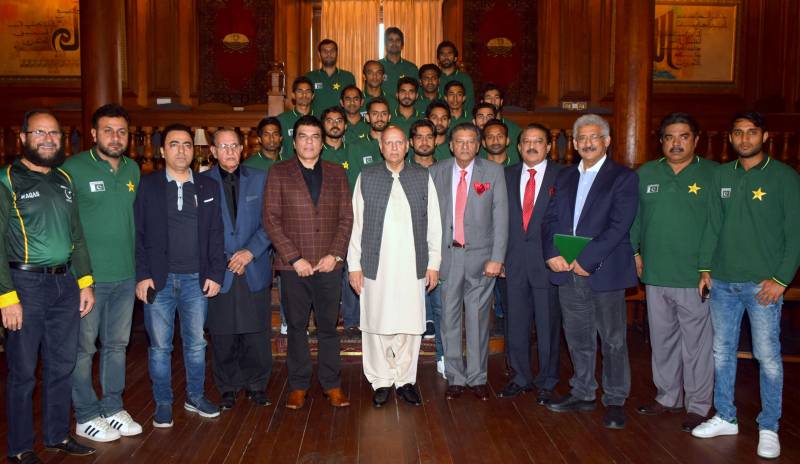 Pakistan hockey team call on Punjab Governor
