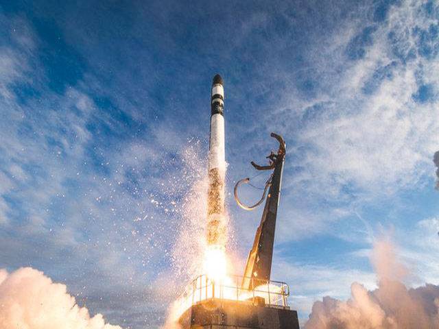Rocket Lab Launches 13 Cubesats on 1st Mission for NASA