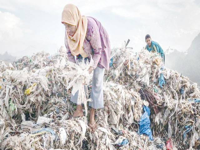 Recycling: Where is the plastic waste mountain? 