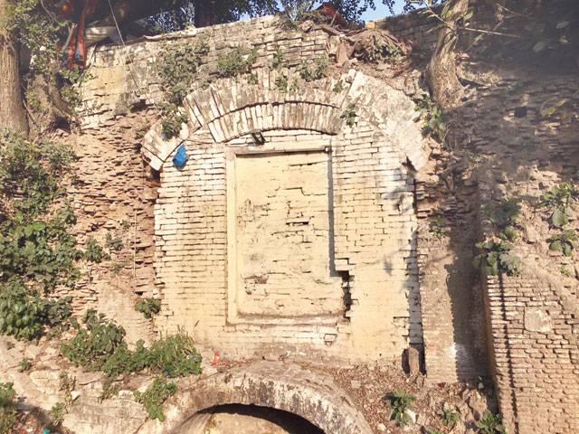 Crumbling Sialkot Fort 'at last' gets admin's attention