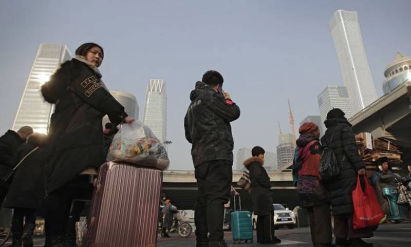 China slump squeezes workers, hammers consumer spending