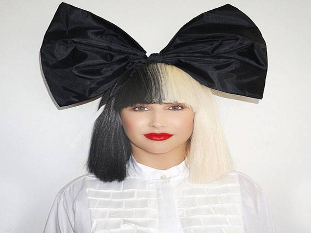 Sia gave designer two days to make her wedding dress