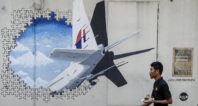 Eyewitnesses’ Accounts Hint at Malaysia Hiding Truth About MH370