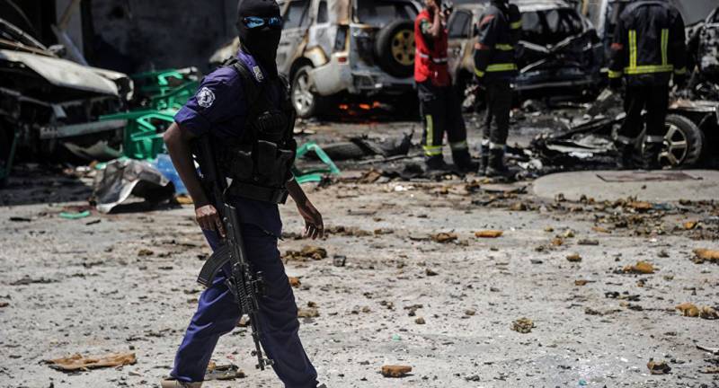 Death toll in car bomb attack on Somali capital climbs to 25