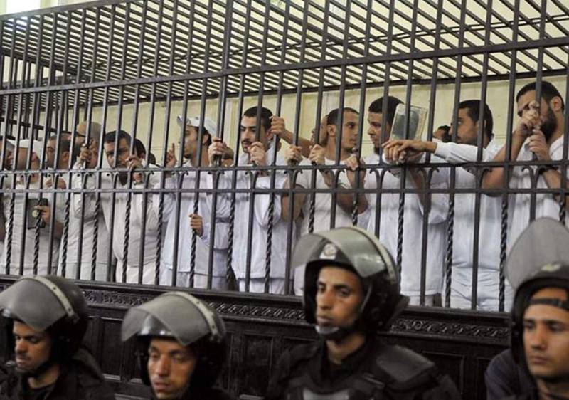 Egyptian court sentences 7 defendants to death