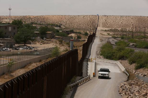 Pentagon shifting $1.5b to border wall construction