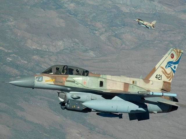 Israel strikes Syrian targets near Golan Heights