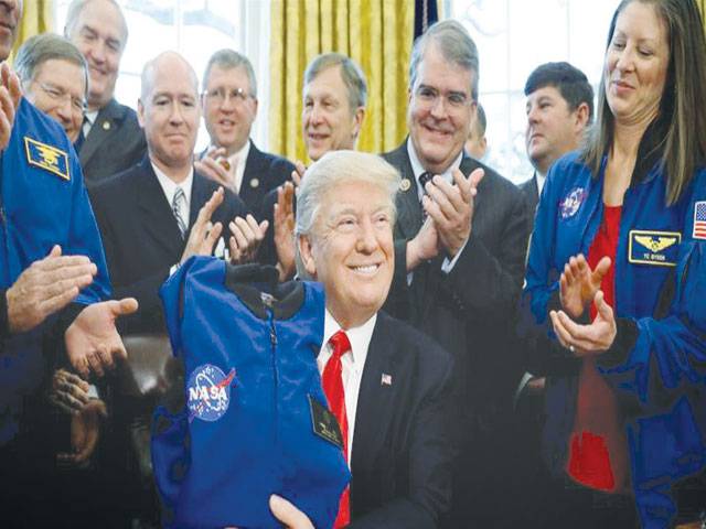 Trump criticises NASA and says the Moon is ‘part’ of Mars