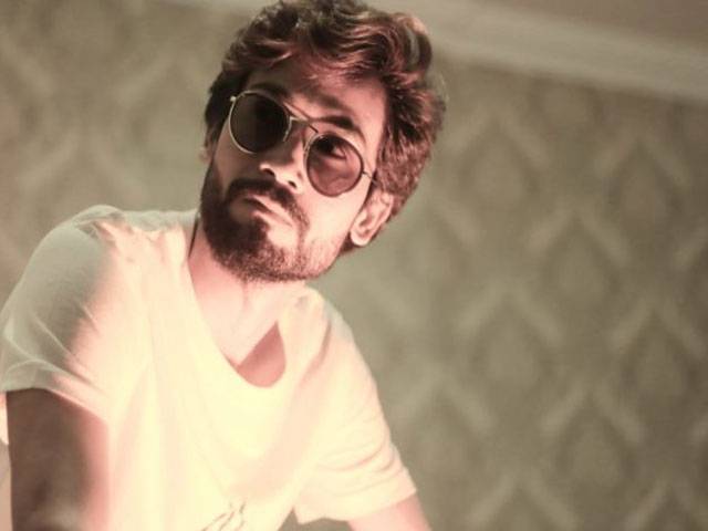Painter-turned singer Arif releases new song