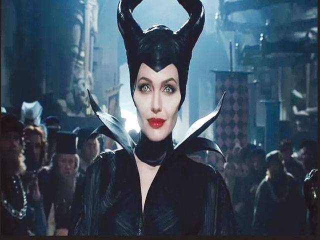 Angelina Jolie returns as Mistress of Evil