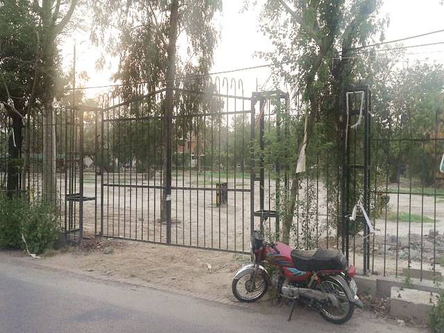 Two parks sealed in Model Town