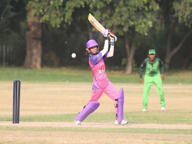 Kainat, Aliya lead Blasters to thrilling win over Challengers
