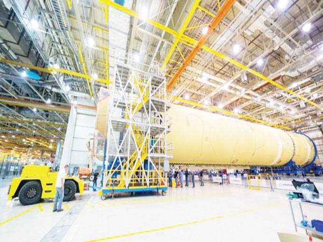 Nasa’s giant ‘Moon rocket’ takes shape