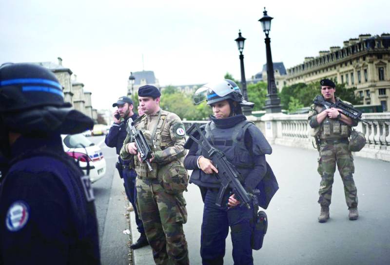 Knifeman kills 4 officers at Paris police HQ