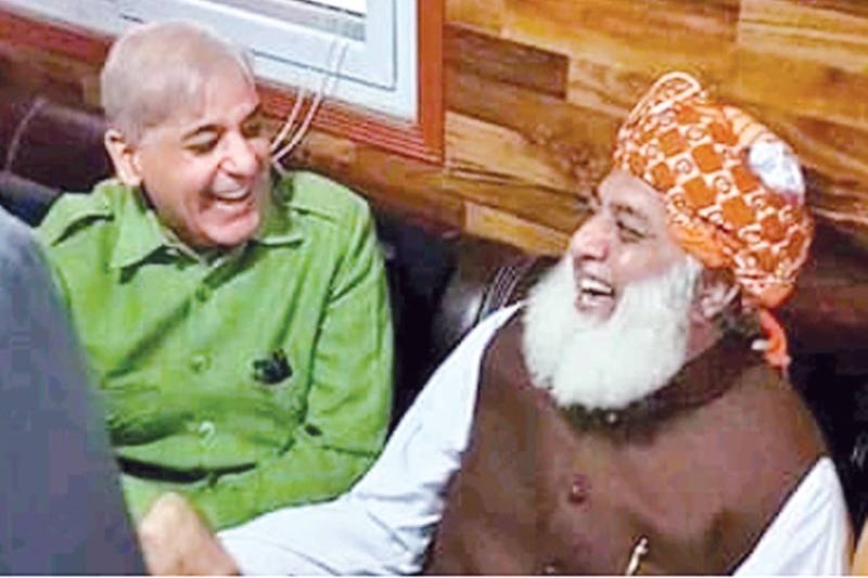 Fazl gives PM 2 days to quit