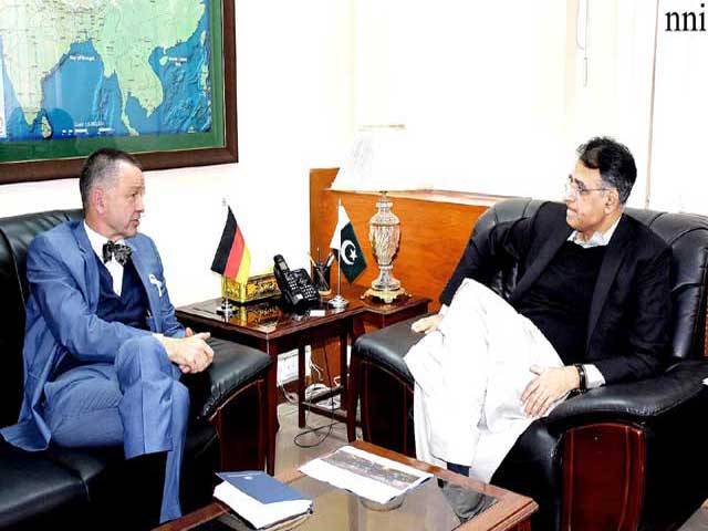 Impacts of macroeconomic stability to reach common man soon: Hafeez