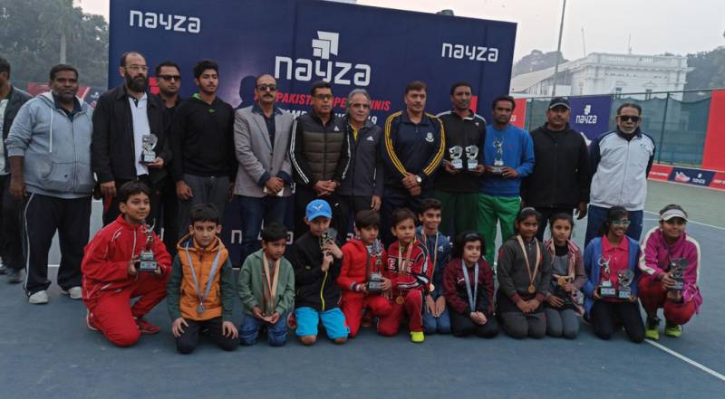 Prize distribution ceremony of Nayza Tennis held