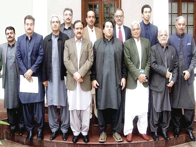 CM, PTI leaders take up govt, party matters