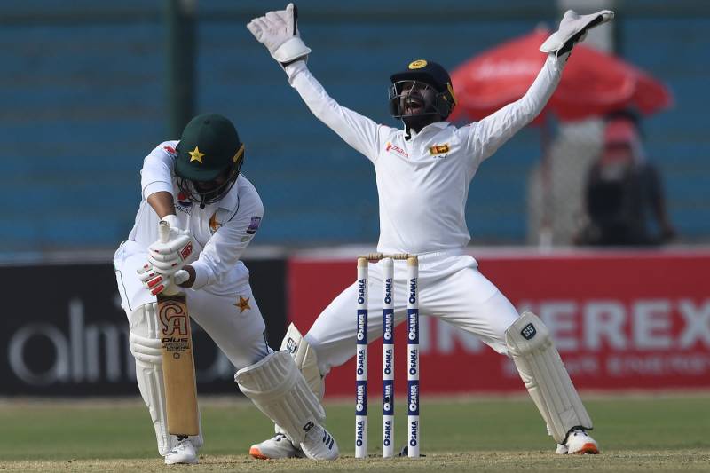 Sri Lanka struggle after Pakistan collapse on eventful day 