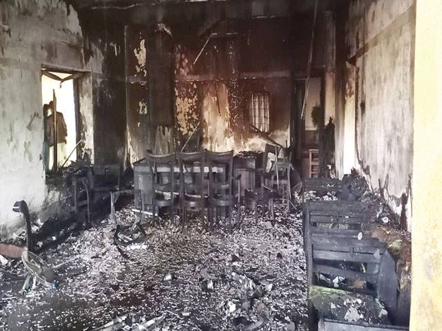 Record and valuables gutted as fire engulfs RY Khan DC office