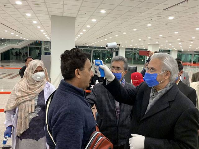 SAPM health inspects vaccination counters at Islamabad airport