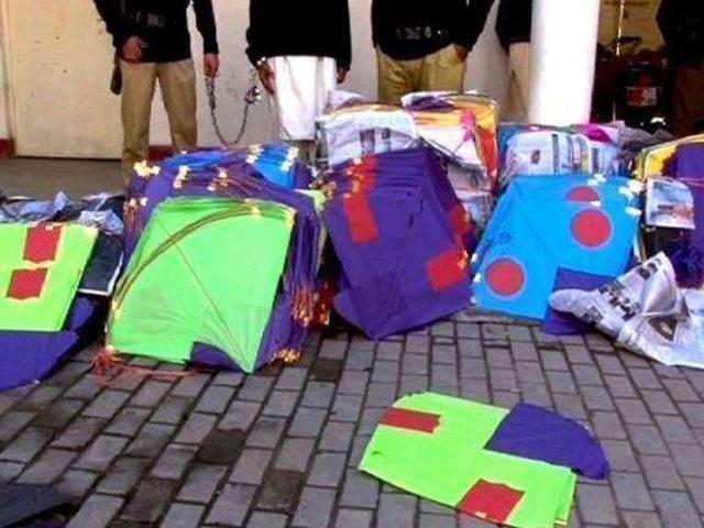 2 kite sellers arrested, 700 kites confiscated