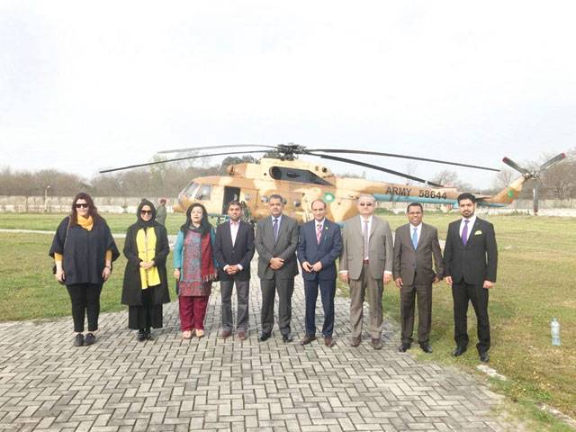 OIC delegation visits LoC, briefed on Indian aggression