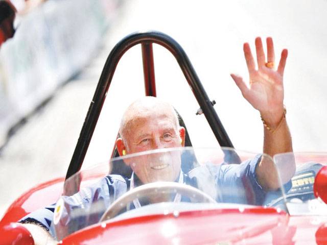 British great Stirling Moss dies at 90 after long illness