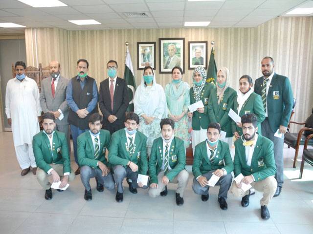 Medal winning wushu team also rewarded in third phase
