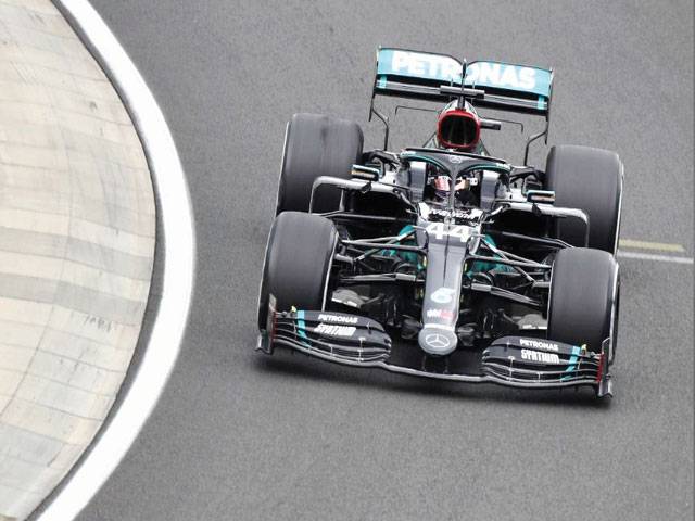 Hamilton fastest before rain in Hungarian GP practice