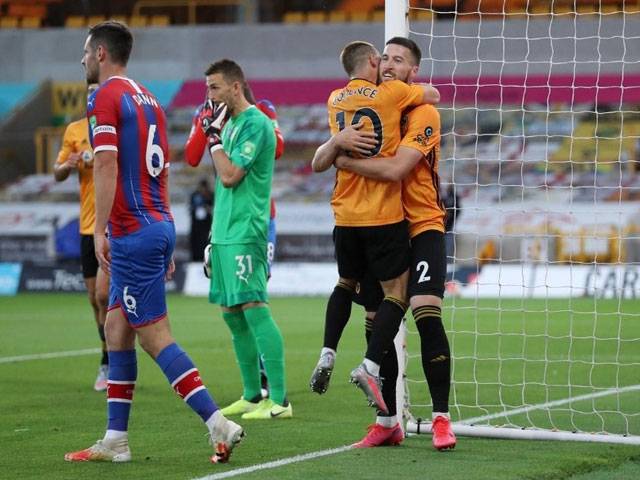 Wolves back up to sixth as Palace slump continues