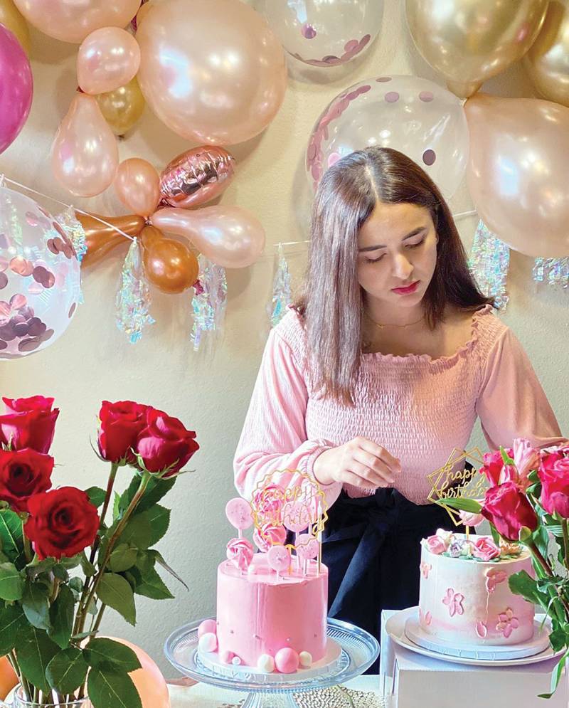 Queen of hearts, Yumna Zaidi celebrates her quarantined birthday