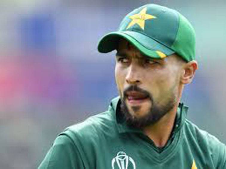 Amir joins Pakistan squad in Derby