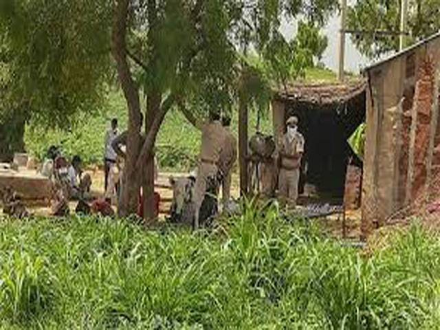 11 of Pak Hindu migrant family found dead in Indian city