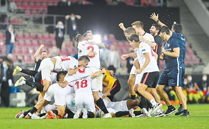 Sevilla beat Inter 3-2 to lift sixth Europa League title